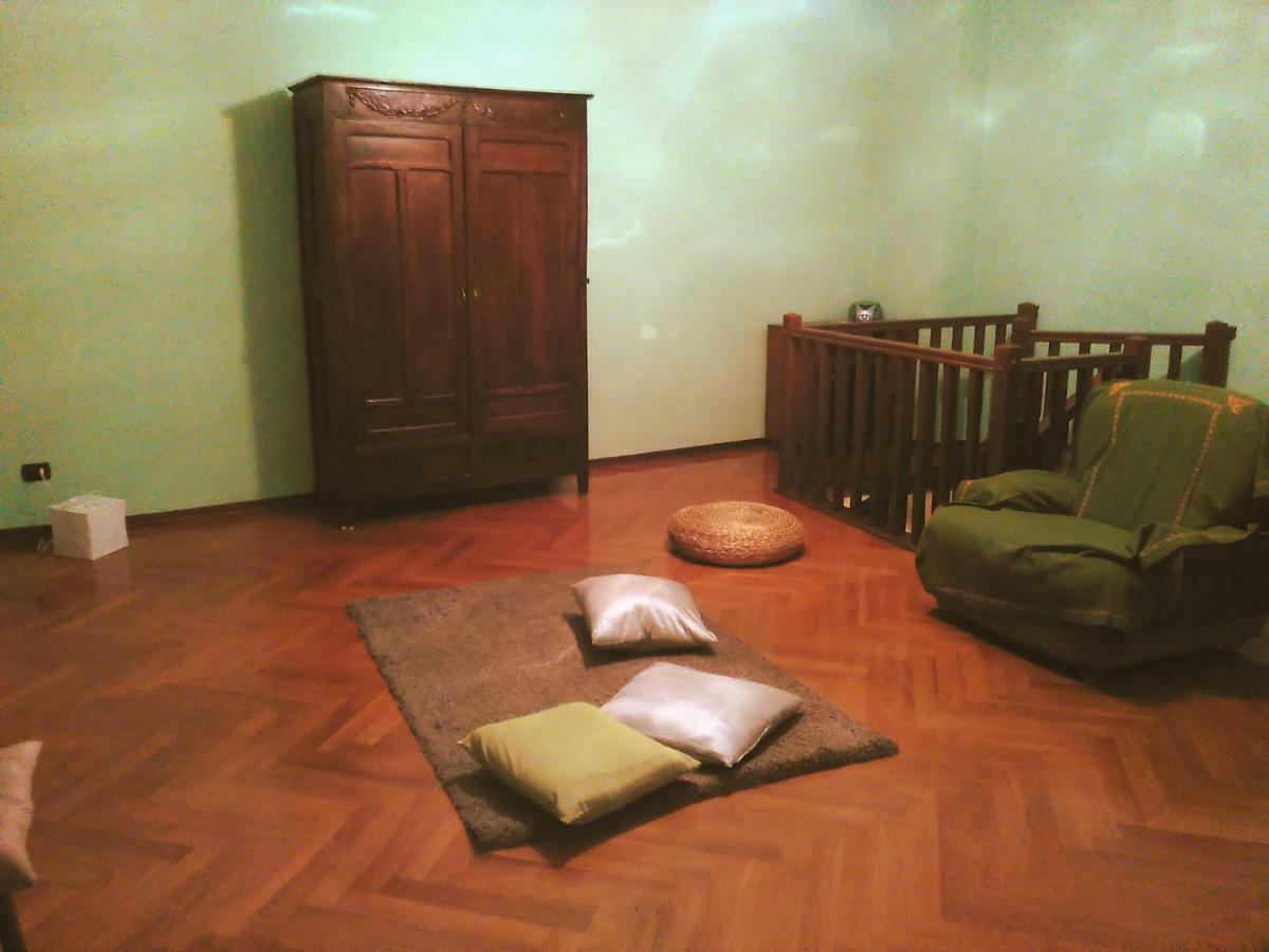 아스티 Casa Aromi Ed Arte 게스트하우스 외부 사진