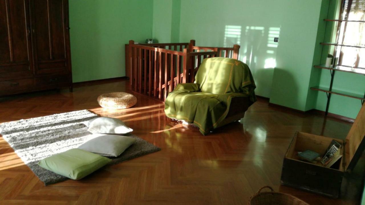 아스티 Casa Aromi Ed Arte 게스트하우스 외부 사진