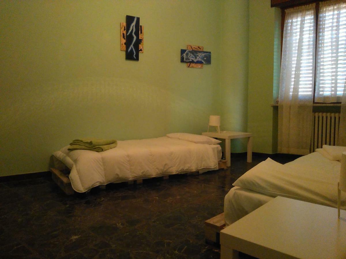 아스티 Casa Aromi Ed Arte 게스트하우스 외부 사진