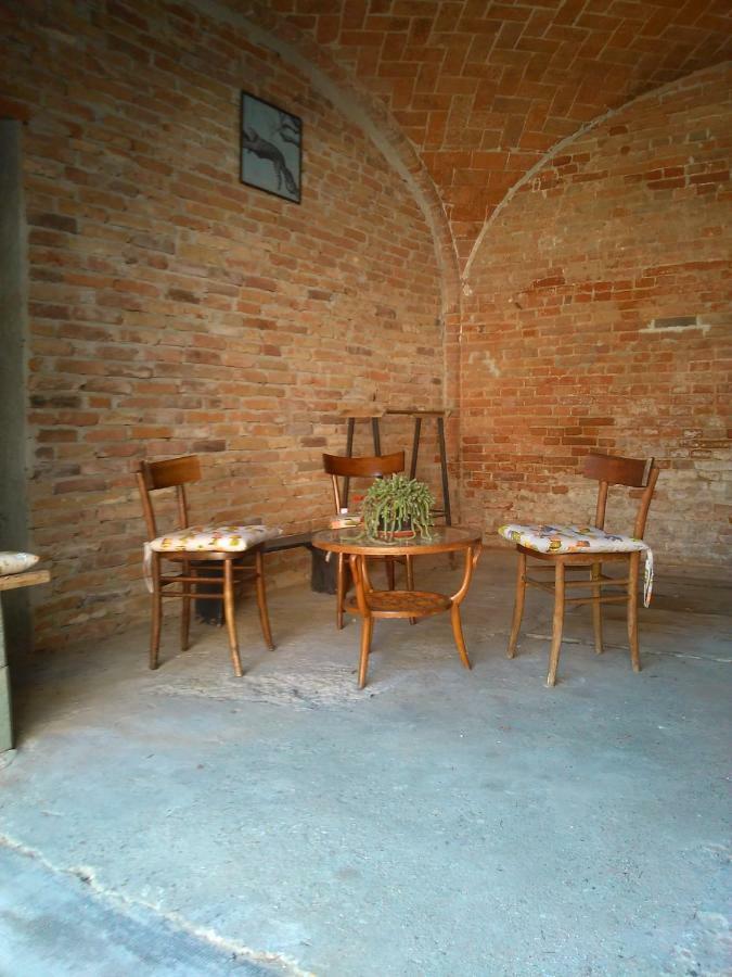 아스티 Casa Aromi Ed Arte 게스트하우스 외부 사진